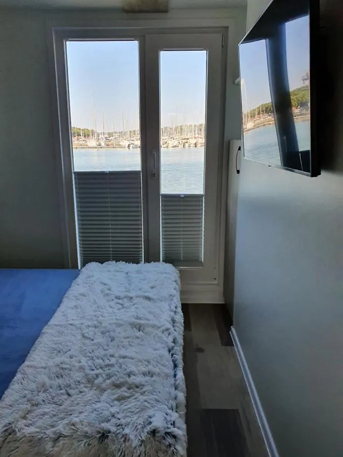 Hotel Floating House Sena Pula Chorwacja